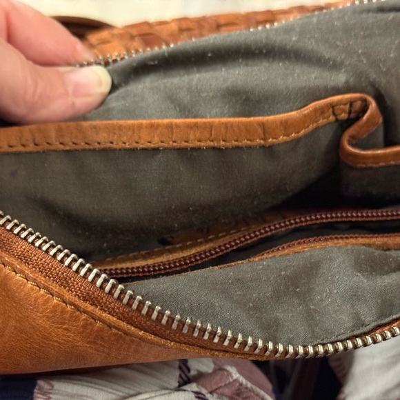 Vilenca Holland Vintage Crossbody Purse
Front Woven Cognac Leather - Picture 8 of 9